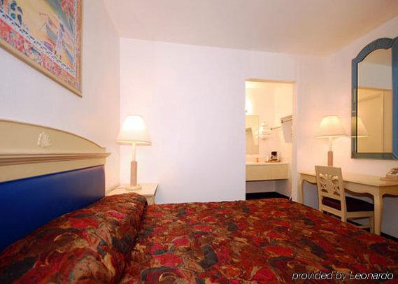 Travel Inn Lewiston Exterior photo